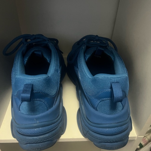 Balenciaga Triple S - Picture 3 of 3